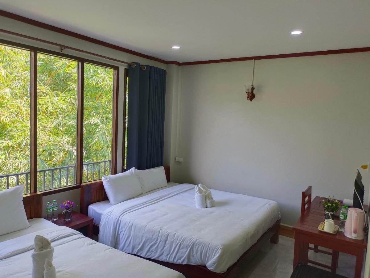 Dokchampa Hotel Vang Vieng Exterior photo