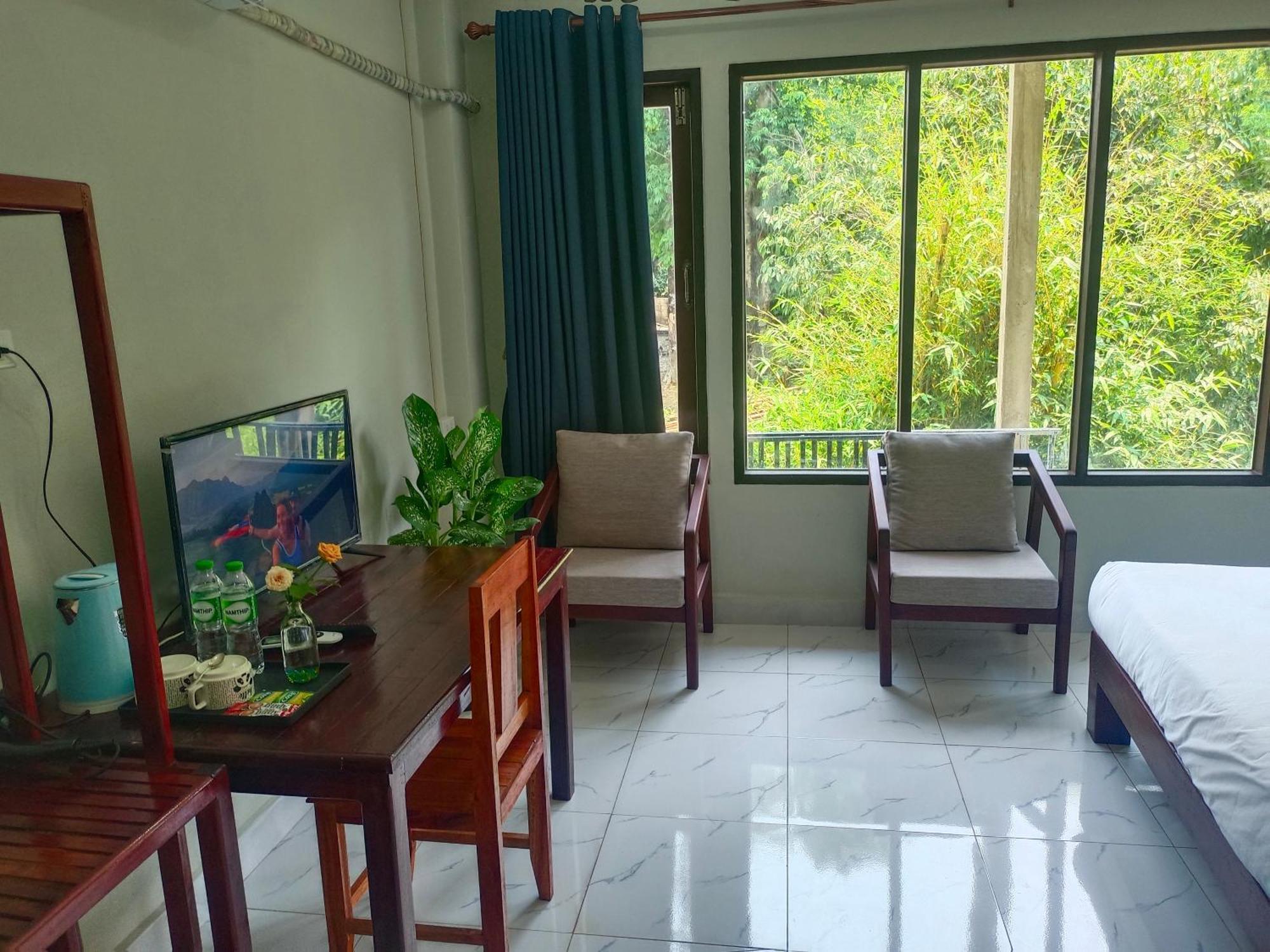 Dokchampa Hotel Vang Vieng Exterior photo