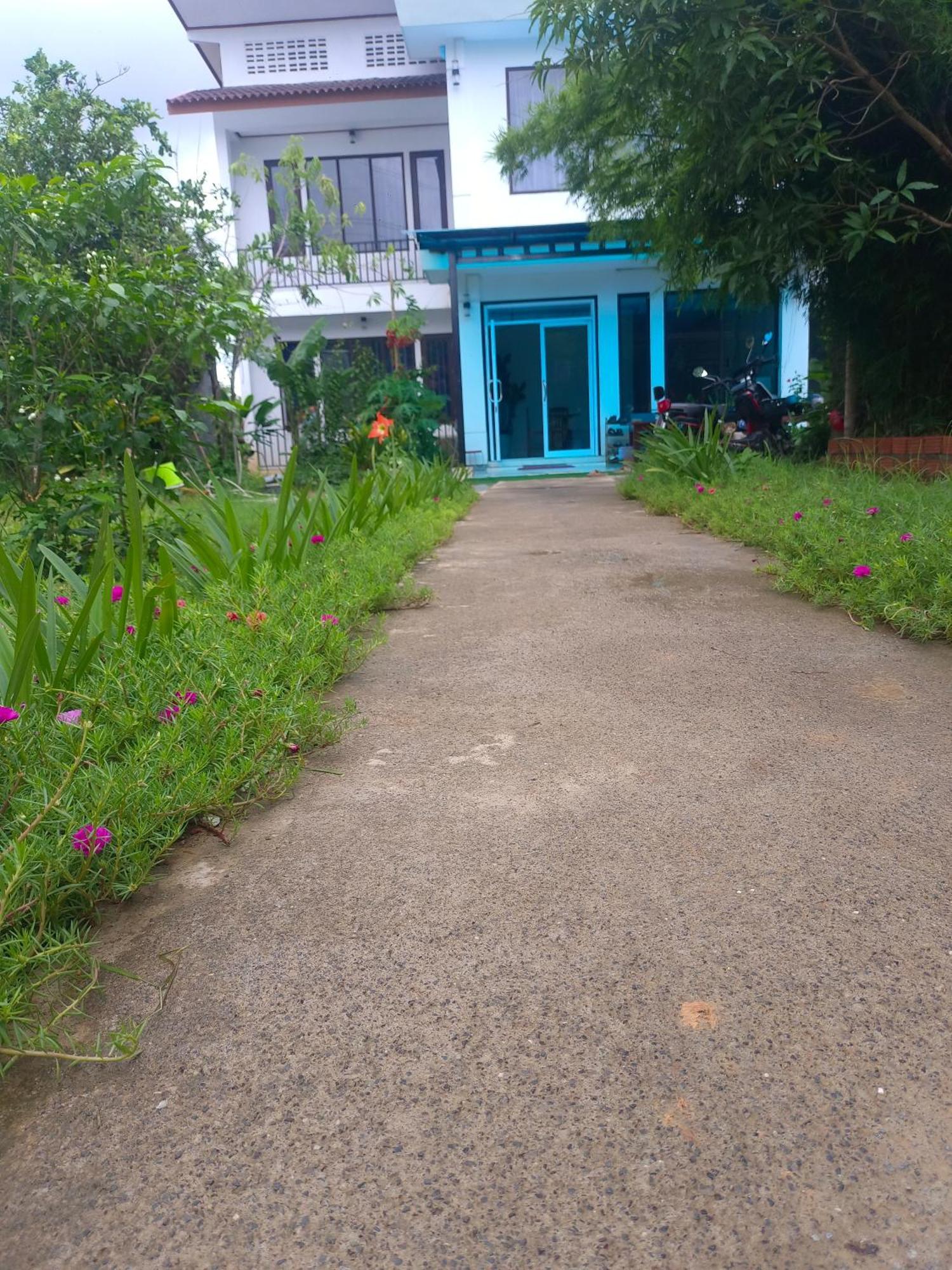 Dokchampa Hotel Vang Vieng Exterior photo